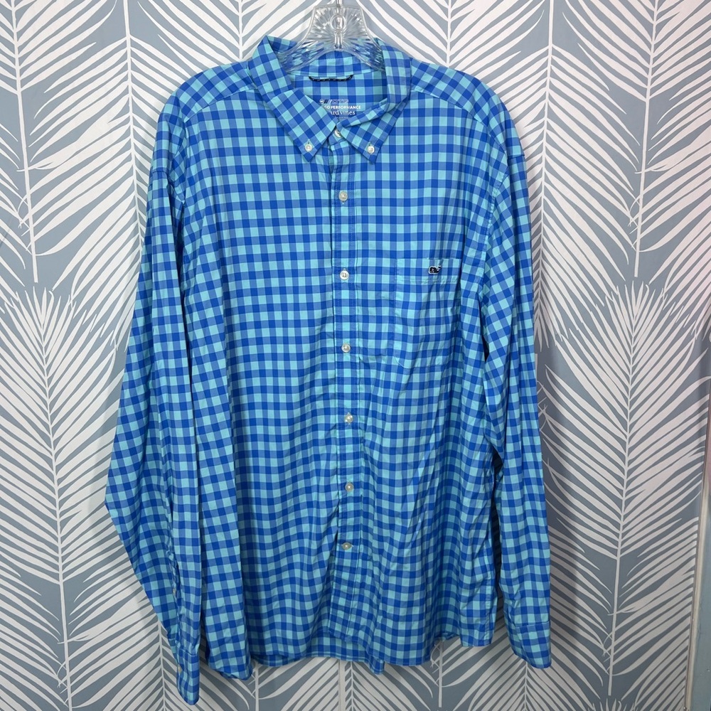 Vineyard Vines on the go performance button down